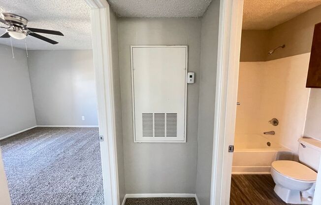 1 bed, 1 bath, 670 sqft, $805, Unit 1006