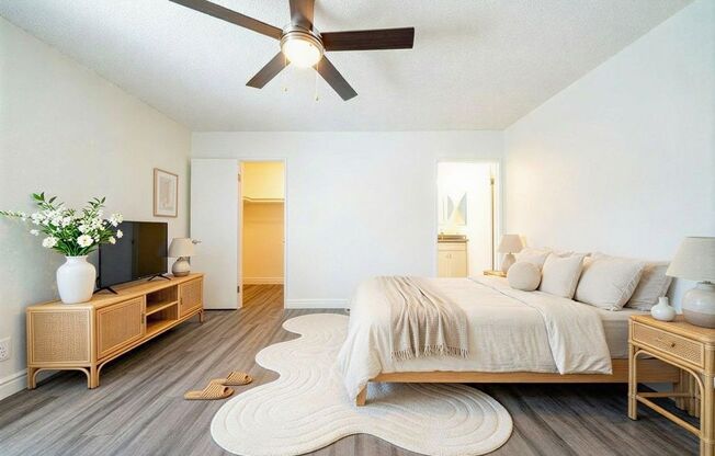 2 beds, 2 baths, 960 sqft, $2,695, Unit F-F02