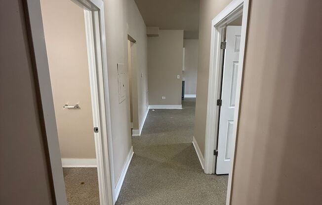 4834 W Adams LLC