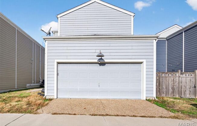 4 beds, 3.5 baths, 2,580 sqft, $3,100, Unit Simeon Bunker Street - 3275