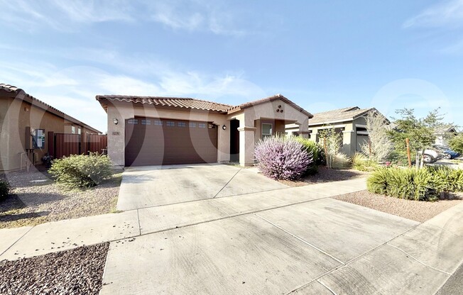 1236 E IRWIN AVE