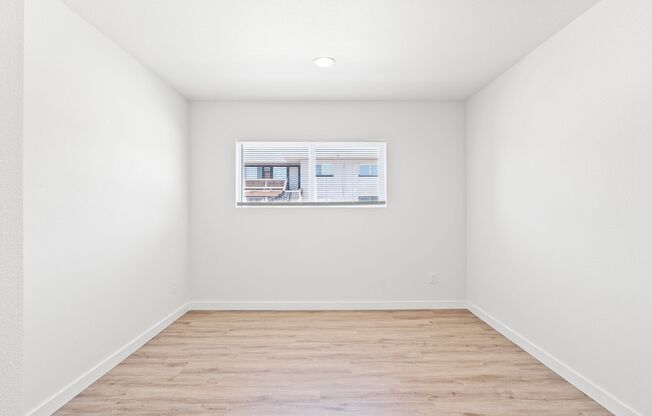 1 bed, 1 bath, 650 sqft, $1,200, Unit 1919 F