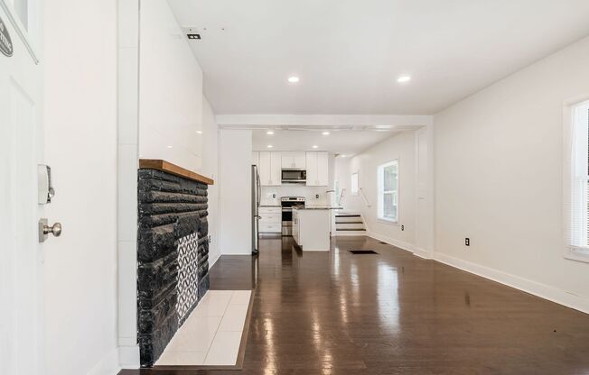 857-859 Wilson Ave
