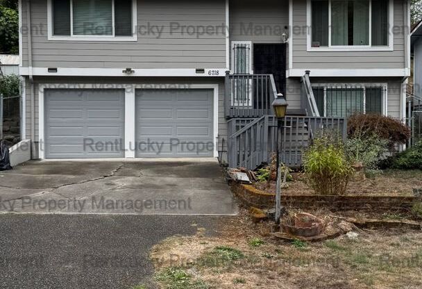 Versatile West Seattle Home with Bonus Room