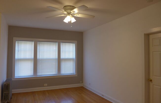 Lamon Courts Apartments