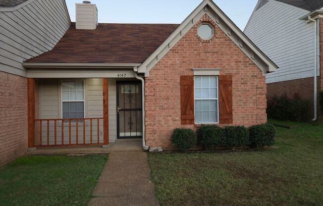 Newly renovated 2 bedroom, 2 bath townhome in Southeast Memphis for lease