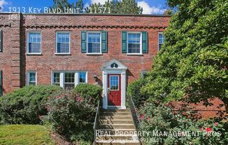 1913 KY BLVD