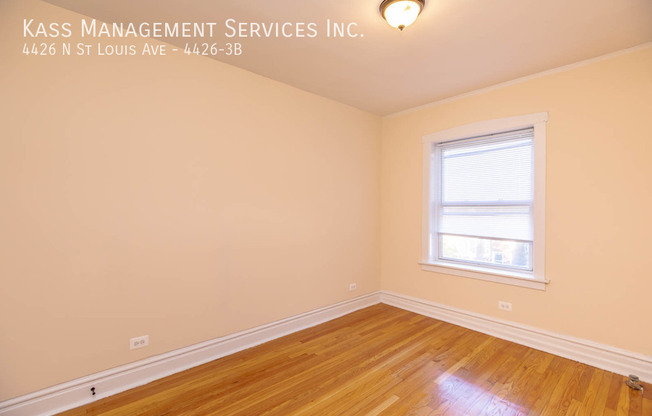 4426 N ST LOUIS AVE