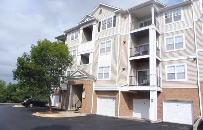 Private Ground Floor Condo in the Heart of Germantown