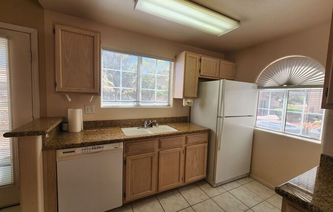 2 beds, 2 baths, $1,450, Unit # 1612