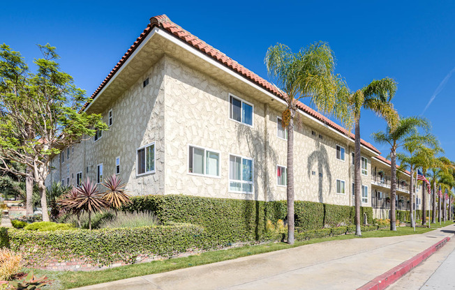 the building in which the apartment is located