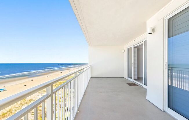 2 beds, 2 baths, $4,125, Unit # 803