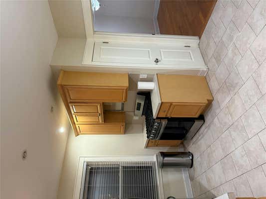 3 beds, 1 bath, 1,265 sqft, $3,000, Unit 2