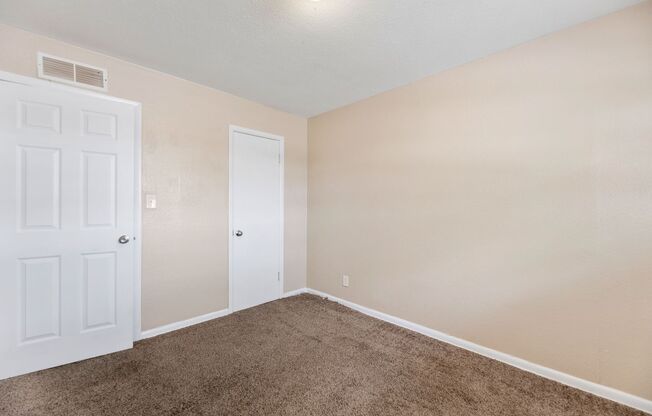 1 bed, 1 bath, 500 sqft, $565, Unit 1610