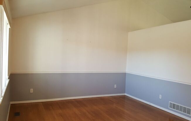 Spacious 3-Bed, 3-Bath Home with Finished Basement and Huge Backyard on Quiet Cul-de-Sac