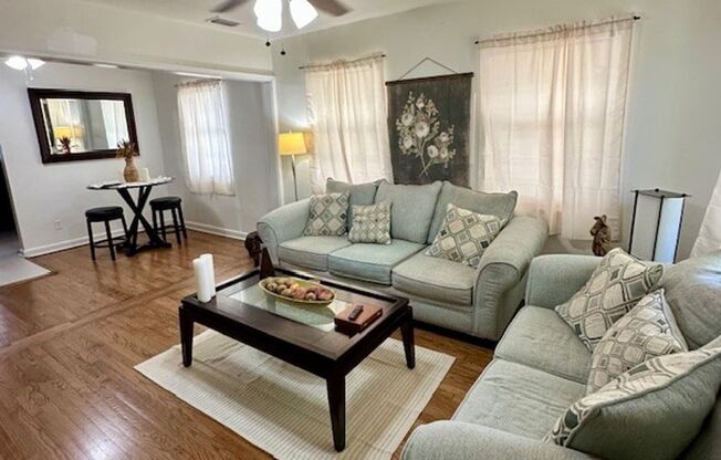 Adorable 2/1 in Downtown Orlando!