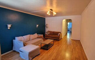 615 E 55 ST
