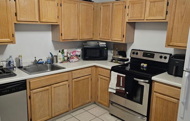 1 bed, 1 bath, 820 sqft, $3,195, Unit 1202