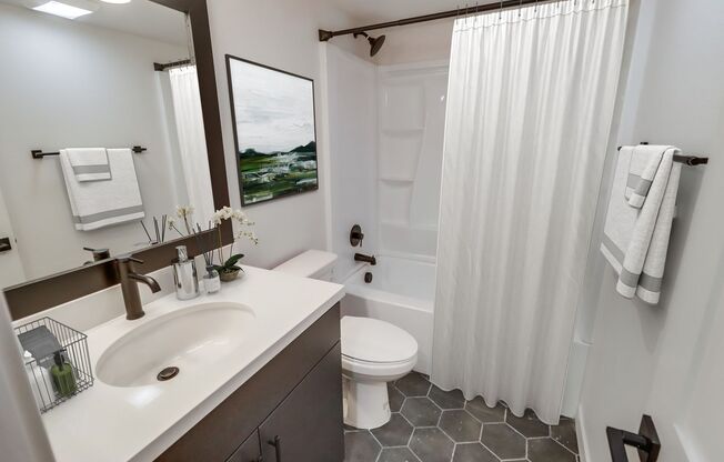 2 beds, 2 baths, 875 sqft, $2,795, Unit 4880-21