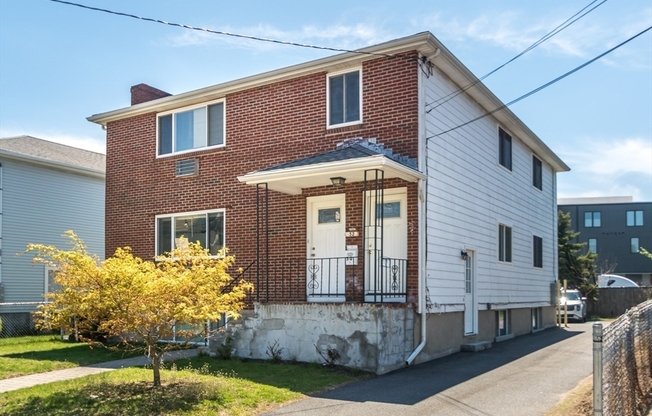 50 WALTHAM ST