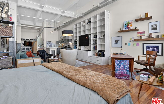 Studio, 1 bath, 1,147 sqft, $3,995, Unit 606