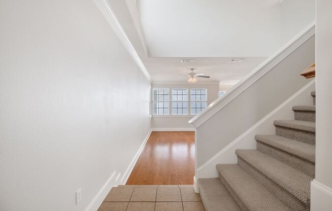 Urban Elegance: Gated Luxury Condo Minutes from Downtown