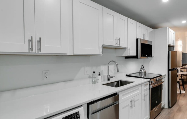 1 bed, 1 bath, 600 sqft, $1,995, Unit Samson 1 Bd Loft