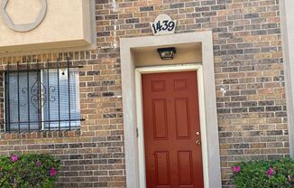 2 beds, 2 baths, $1,025