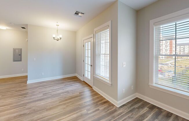 1 bed, 1 bath, 775 sqft, $2,425, Unit 6206