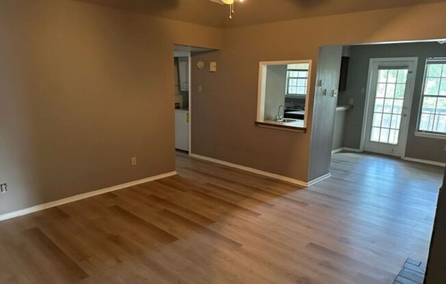 2 beds, 1 bath, $1,395