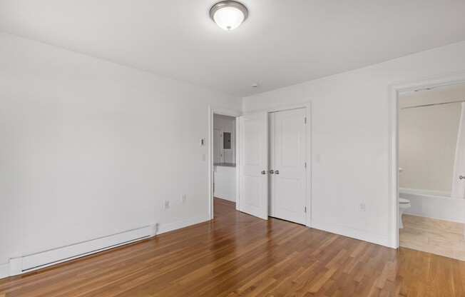 2 beds, 2 baths, 847 sqft, $2,650, Unit 5