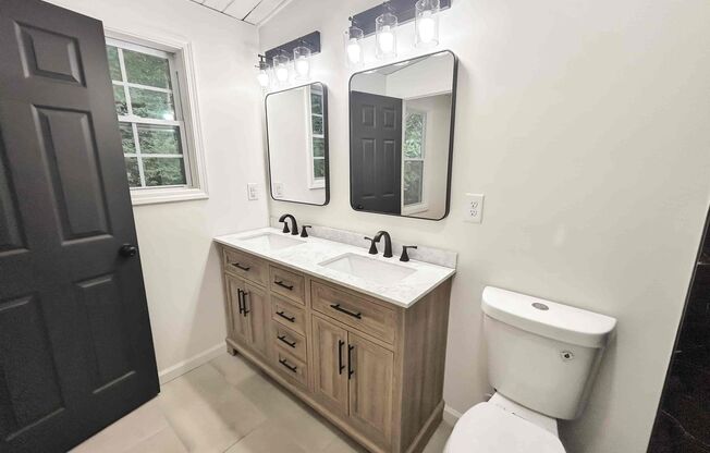 3 beds, 2 baths, $2,499
