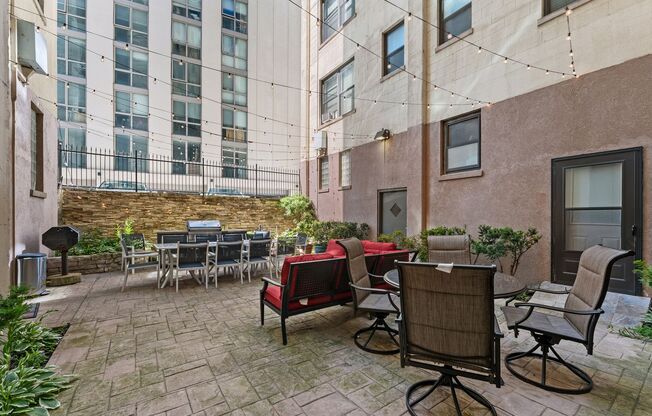 1 bed, 1 bath, 408 sqft, $1,795, Unit 906