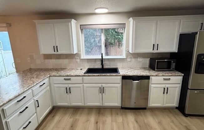 3 Bedroom 2.5 Bath Newberg OR