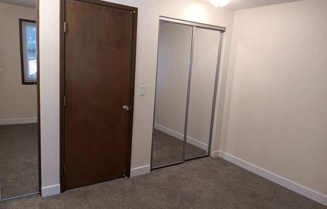 2 beds, 1.5 baths, 1,050 sqft, $2,049, Unit 214-776C