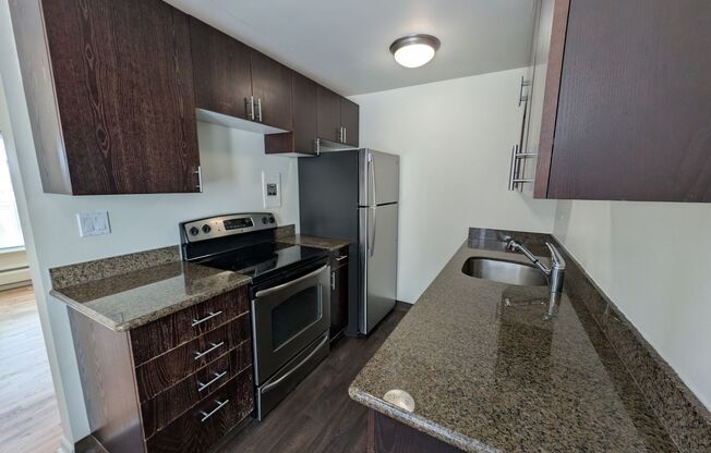 Studio, 1 bath, 680 sqft, $1,775, Unit 201