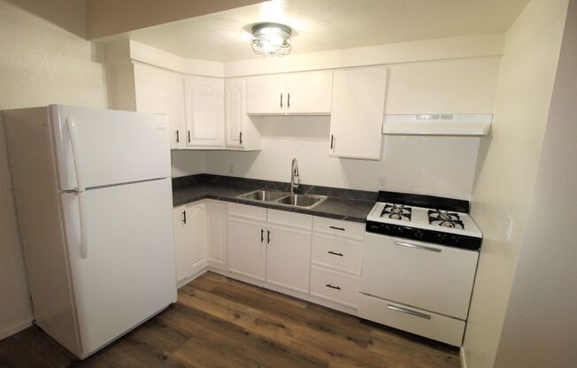 Studio, 1 bath, $1,800, Unit 277-16