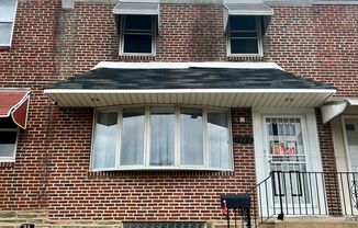 3 beds, 1 bath, $1,700