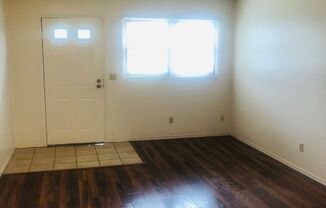 2 beds, 1 bath, $775