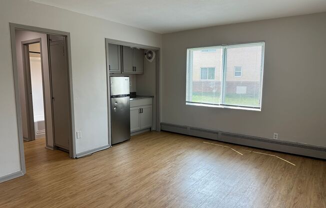 Studio, 1 bath, 450 sqft, $845, Unit 262-2