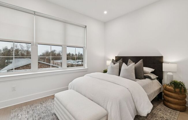 1 bed, 1 bath, 680 sqft, $1,673, Unit 305