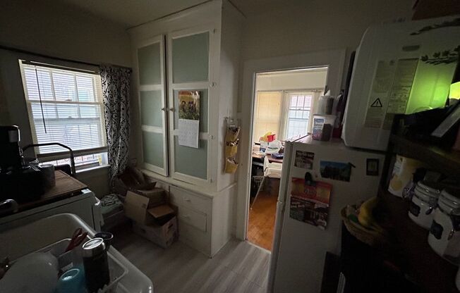 1 bed, 1 bath, $1,095, Unit 7