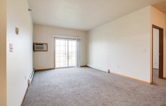 Living room at Lakestone Apartments, MN, 56560