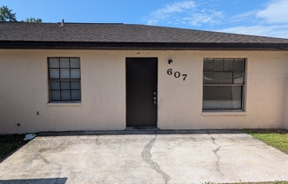 607 KANSAS AVE