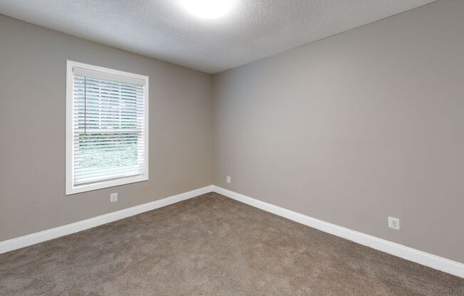 3 beds, 2 baths, 1,130 sqft, $1,472, Unit 36