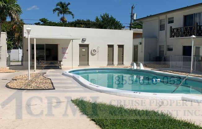 1 bed, 1 bath, 751 sqft, $1,725, Unit 5