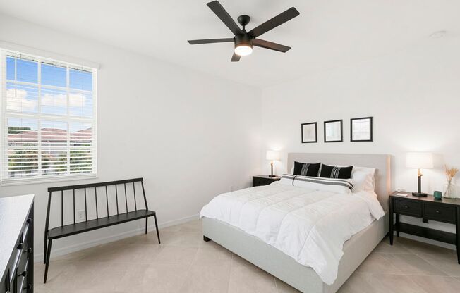 3 beds, 2 baths, $2,950, Unit #201