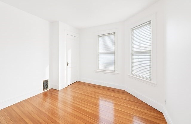 224 HYDE PARK AVE