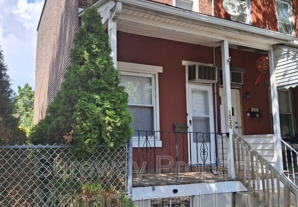 1030 GENESEE ST