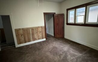 2 beds, 1 bath, $825